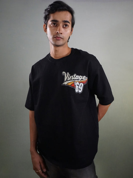 AGE IS NO EXCUSE Oversized T-Shirt